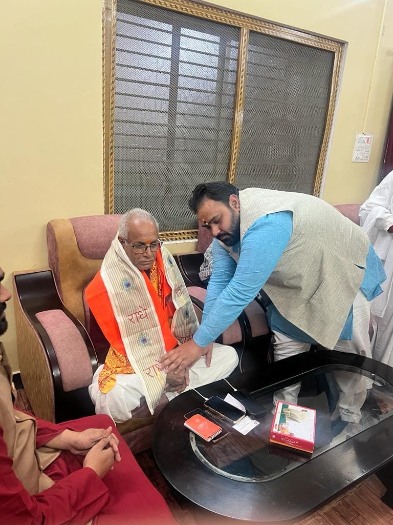 Dushyant Gautam Timeline event photo in Agra