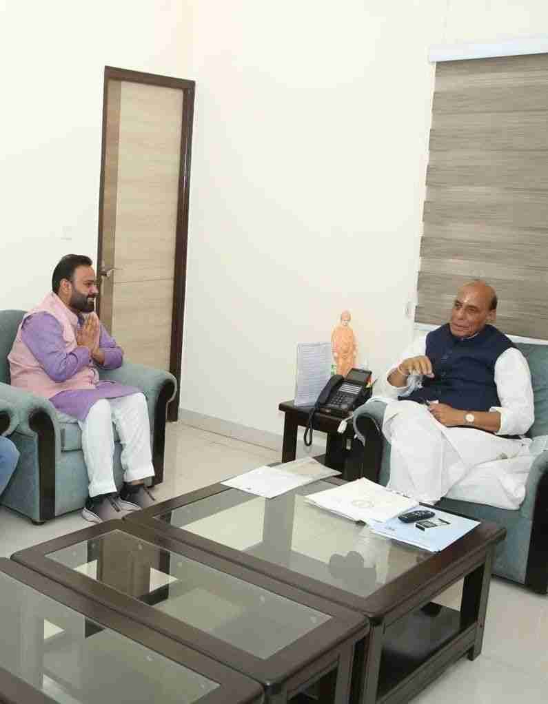 Dushyant Gautam Timeline event photo in Agra